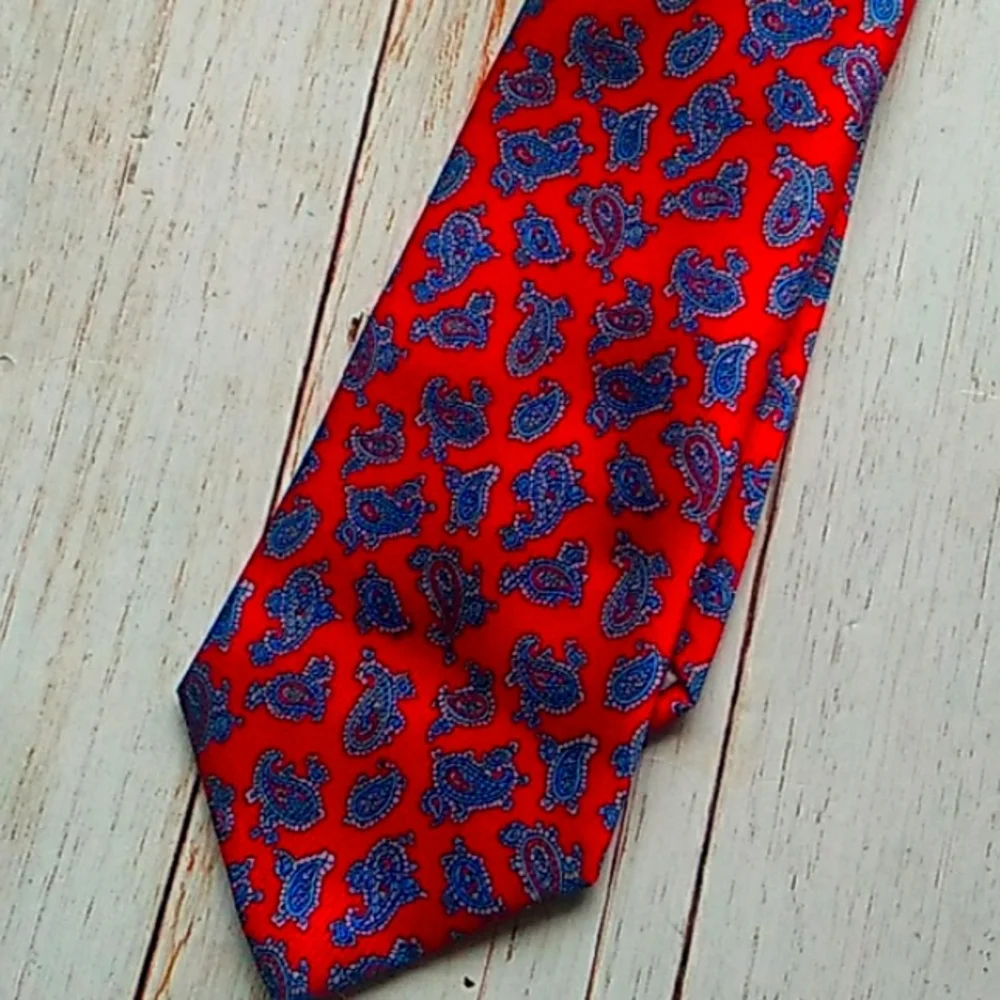 Egon von Furstenberg Paisley Pattern Tie